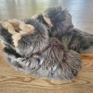 Stuart Weitzman Fur Boots size 10